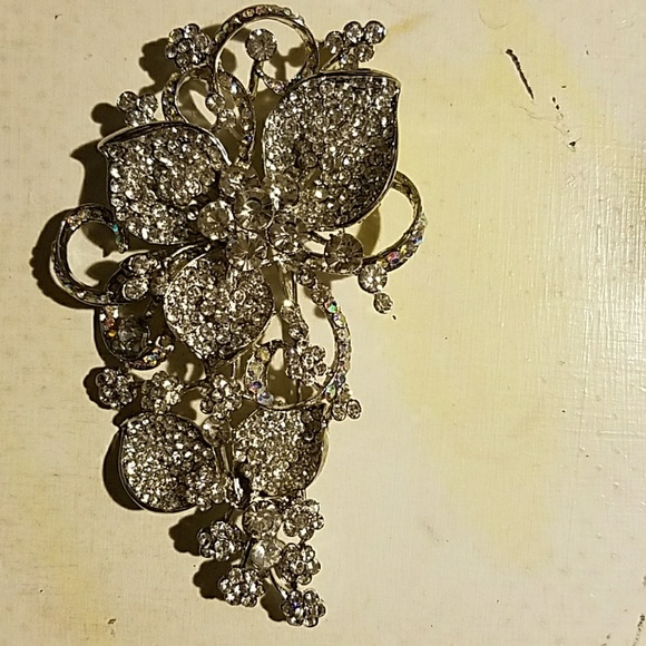 Brooch - Picture 2 of 2